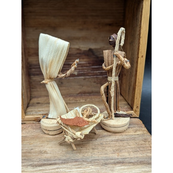 13 pc Handmade African Kenya Banana Fiber Palm Leaf Nativity Set Christmas Decor - Picture 2 of 16